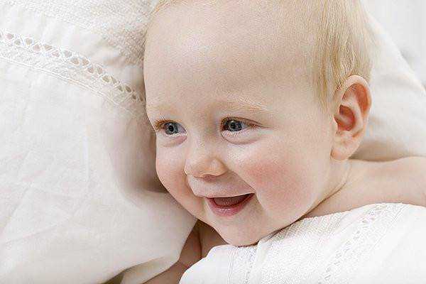 世界上第一个体外受精的婴儿诞生于1978年